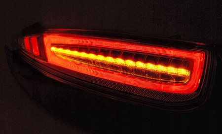 Červená bílá LED světla pro Porsche 911 (997) 09-12