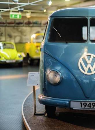 Model VW Campervan Bulli T1 se skládacím motorem