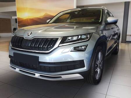 Prahové lišty pro Škoda Kodiaq (černá ocel)