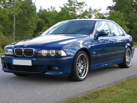 PŘEDNÍ NÁRAZNÍK BMW E39 96-03 S/T M-PAKET PDC+SRA