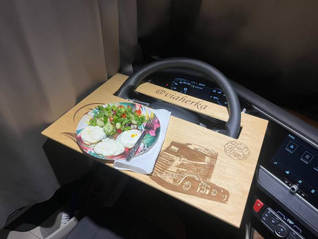 Volantový stolek Scania Renault T Magnum Premium MAN Ford F-max dřevěný.