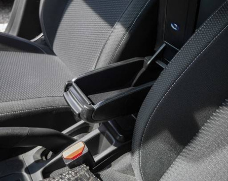 Dacia Duster 2018+ vyhrazená loketní opěrka EKO KŮŽE NEBO MATERIÁL
