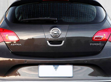 Krytka kliky zadních dveří Opel Astra 4 J 09-15