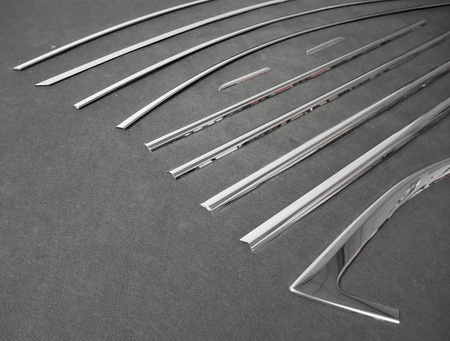 Lišty kolem bočních oken Škoda Superb 15+ SEDAN