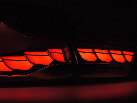 Zadní červená světla OLED pro BMW F32 F33 F36 F82 F83 13-21