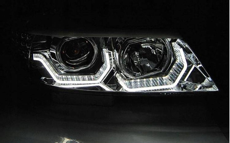 BMW E90 E91 05-08 vedl chromované kroužky 3d lampy