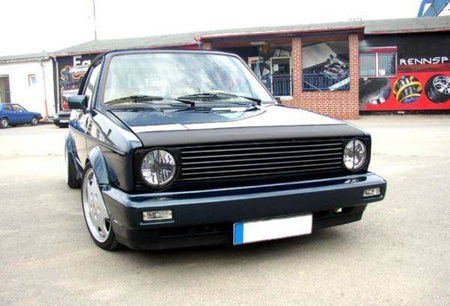 MŘÍŽKA BEZ ZNÁMKY VW GOLF 1 CABRIO