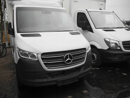Lišty mřížky chladiče Mercedes Sprinter W907 2018+