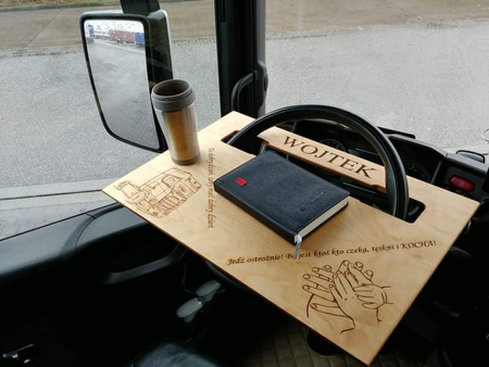 Volantový stolek Mercedes Actros Atego DAF 85 104 105 106 dřevěný.