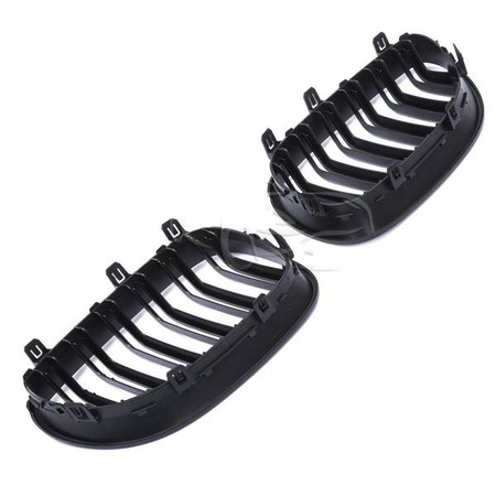 MŘÍŽKA ( LEDVINOVÁ) BMW E60 E61 03-10 VZHLED M5 ČERNÁ MATNÁ