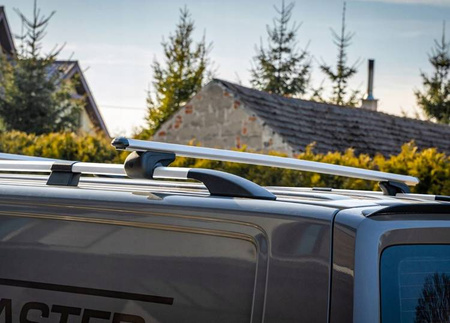 Střešní ližiny Renault Trafic II 2014+ KRÁTKÁ