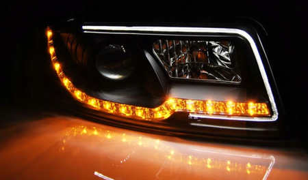 Světlomety Audi A4 B6 00-04 Led Tube Black