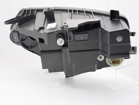 Světlomety pro Chevrolet Camaro 19-23 DRL LED diody