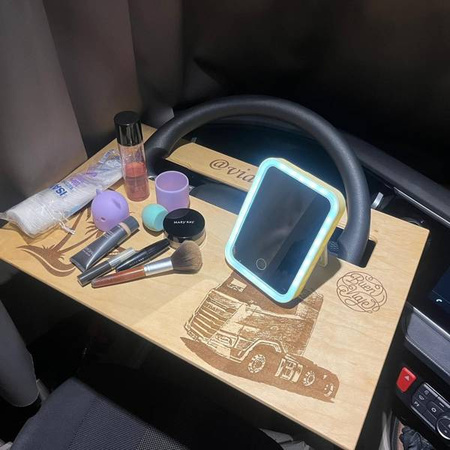 Volantový stolek Mercedes Sprinter Iveco Daily dřevěný