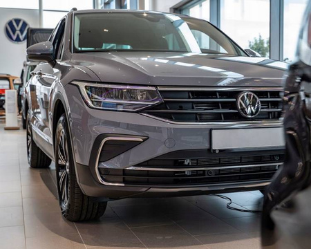 Přední halogenové rámečky Volkswagen Tiguan 2021+
