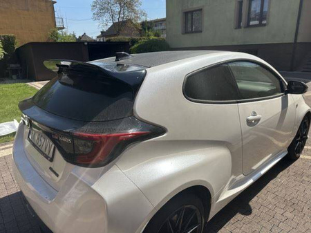 STŘEŠNÍ SPOILER TOYOTA YARIS GR GXPA16 2020- ČERNÝ