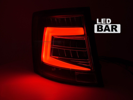 Zadní světla SKODA OCTAVIA III 2012-2016 KOMBI červená bílá